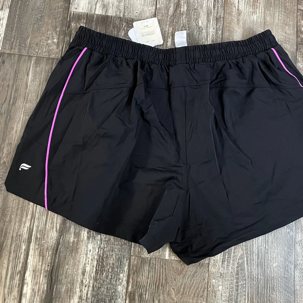 Fabletics Piped One Short 3" – Size 1X (XXL/1X) - Picture 3 of 8